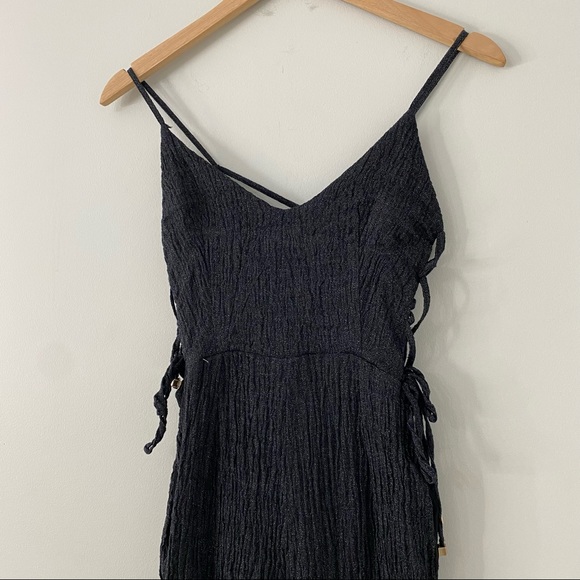 Line & Dot Strappy Linen Jumpsuit - Picture 6 of 15